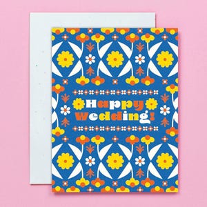 Carte de félicitations de mariage heureux motif floral rétro pour couple • Carte de douche de mariage • par @mydarlin_bk image 1