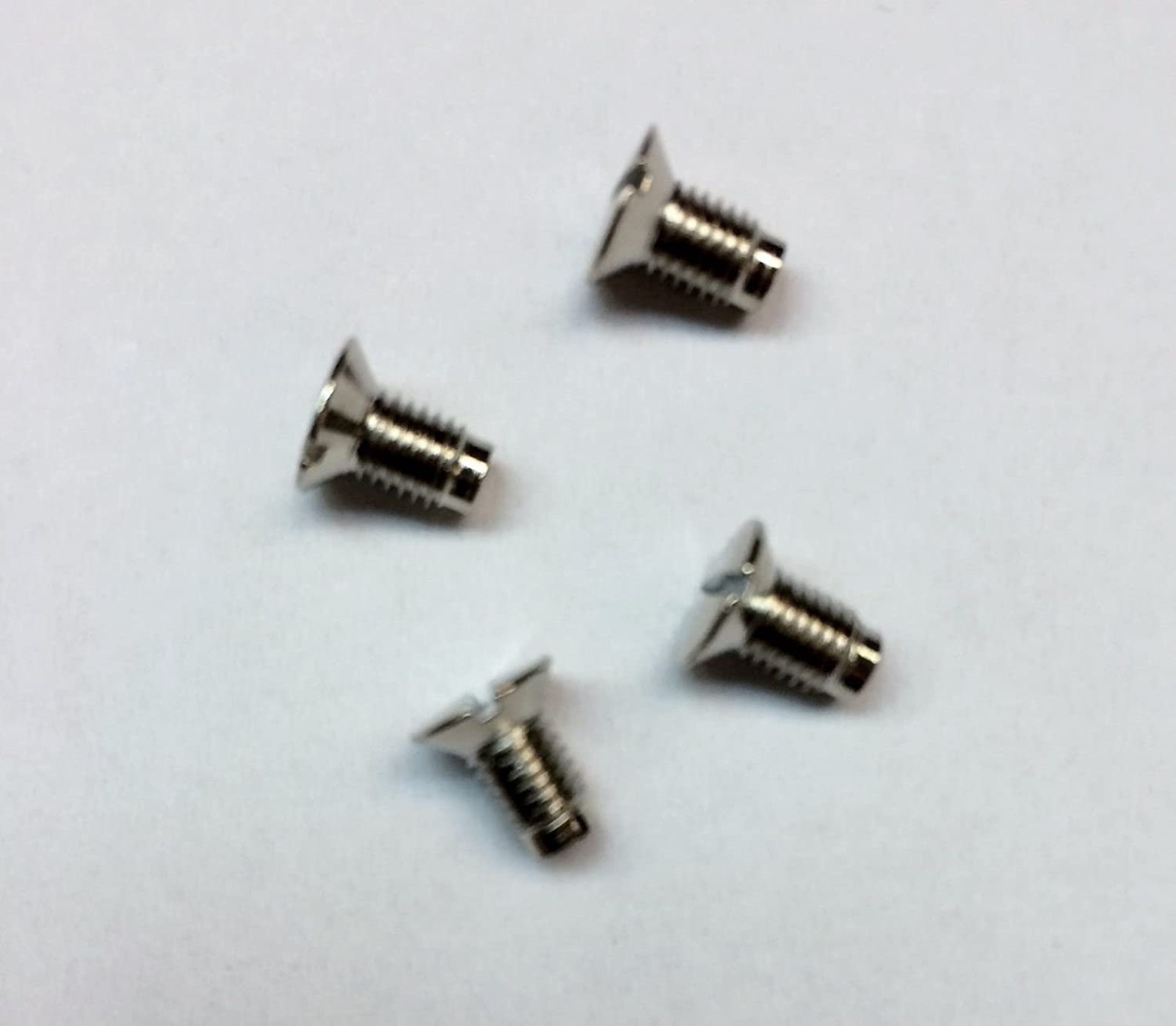Needle Plate Screws 4 Each 691 Singer 400w & 600w Single Etsy