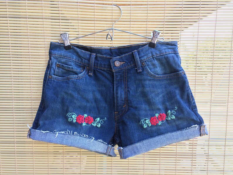 levi's embroidered shorts
