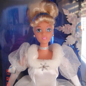 1996 Walt Disney&#39;s Holiday Princess CINDERELLA Barbie Doll Special Edition First in Series Mattel 16090 - NRFB