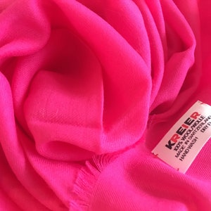 PASSION FRUIT PINK Kreier der Schweiz 100 % Wolle Quadrat Schal - große Menge an atemberaubenden Schals aus Vintage 1970/1980 Lager