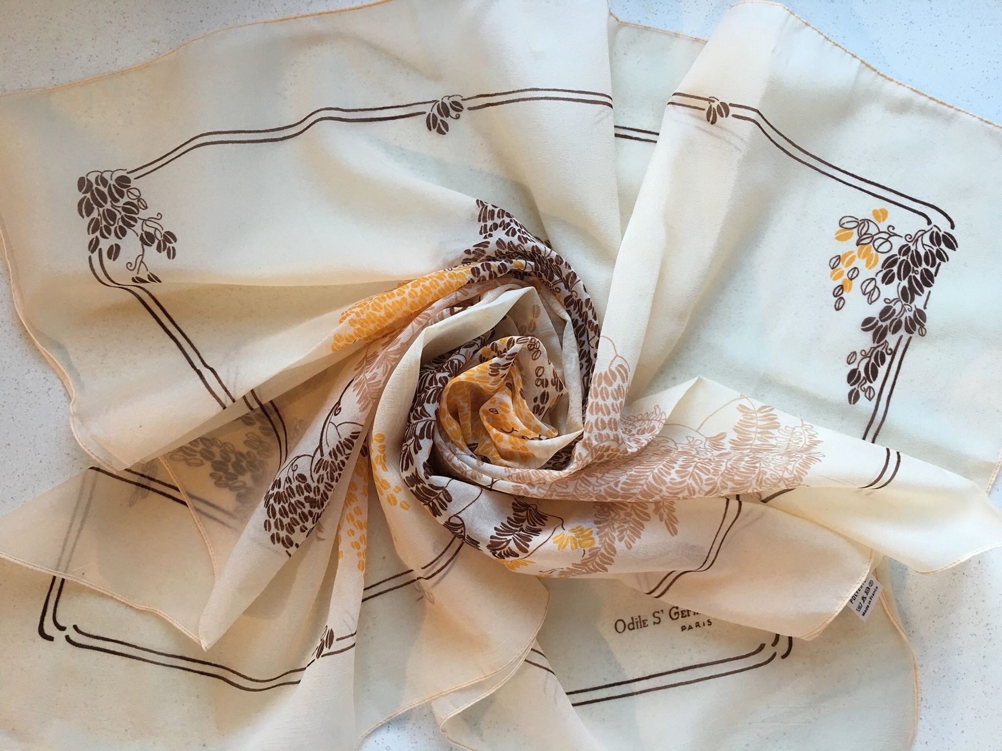 Odile St Germain Paris Long Polyester Vintage Scarf Efecto Flor Marrón