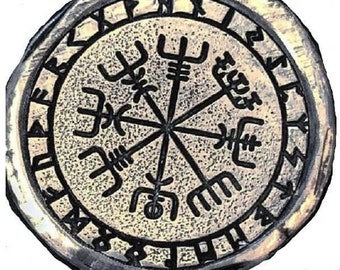 Könnte beinhalten: Ein kreisförmiger Anhänger im antiken Stil mit einem zentralen achtzackigen Design mit komplizierten Symbolen. Der Anhänger hat ein strukturiertes, metallisches Aussehen mit einem dunklen Rand und einer hellen Mitte, die Vintage-Ästhetik suggeriert.