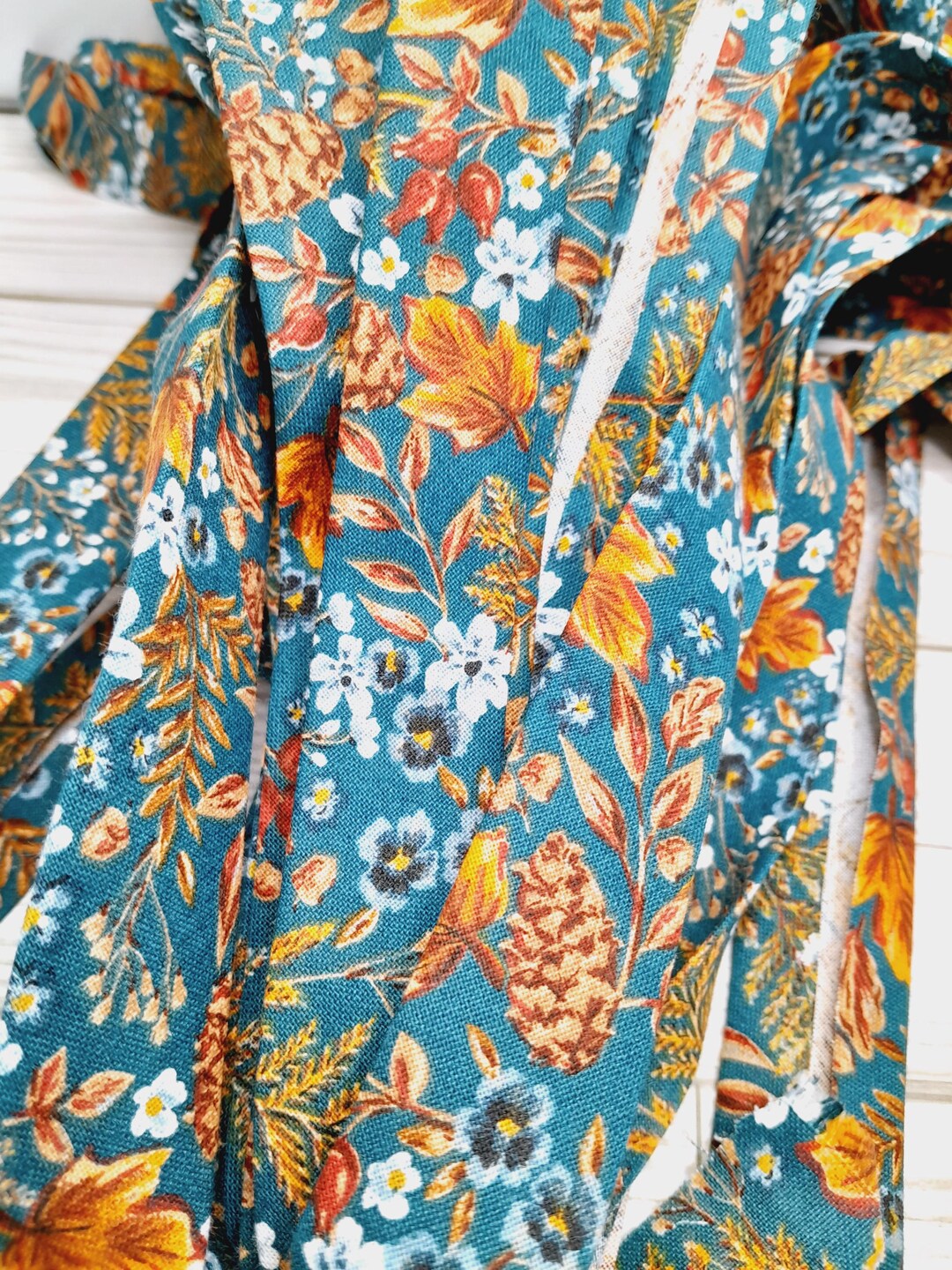 Teal Fall Floral, 3 Yard Rolls, 1/2 Double Fold Bias Tape, Quilt