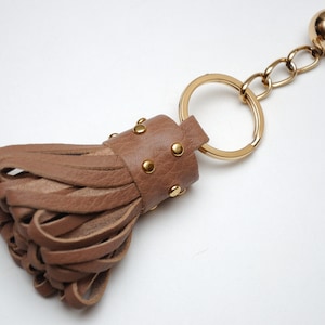 Brauner Leder Schlüsselanhänger Quaste Quaste Charm Anhänger für Tasche Leder Schlüsselanhänger Damen Tasche Schlüsselanhänger Quaste Accessoire Schlüsselanhänger mit Reißverschluss