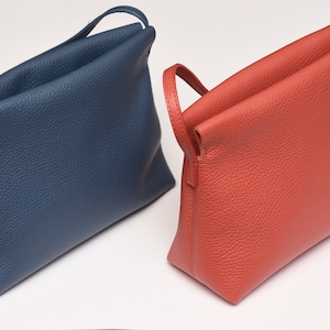 Umhängetasche aus echtem Leder für Frauen Geschenk für sie rustikale Croosbody Tasche Frau Kleine Damentasche Handgemachtes Lederhandtasche Freundin Geschenk