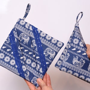 Linen Pot Holders Kitchen Potholders Purple Kitchen Pot Holders Cooking gifts Quilted pot holders Kitchen decor Oven Hot Pads Foodie gift