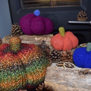 Moss Stitch Knitted Pumpkin Pattern • 4ply DK Aran Chunky Yarn • Easy Autumn Decor  • Halloween Pattern • Beginner Knitting PDF