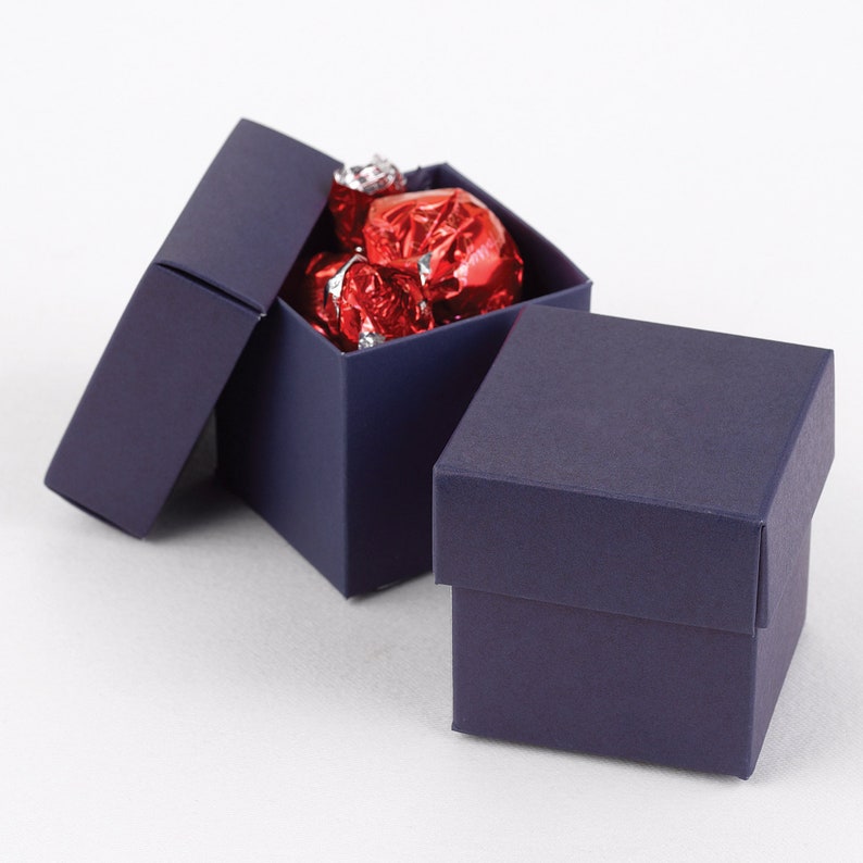 square favor boxes