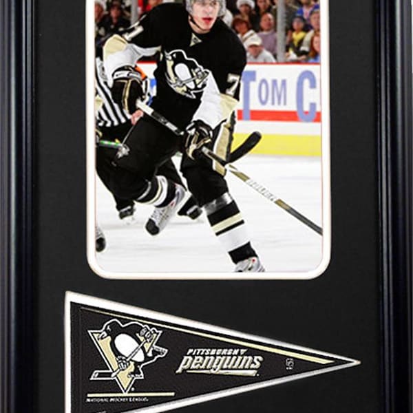 12x18 Pennant Frame - Evgeni Malkin Pittsburgh Penguins