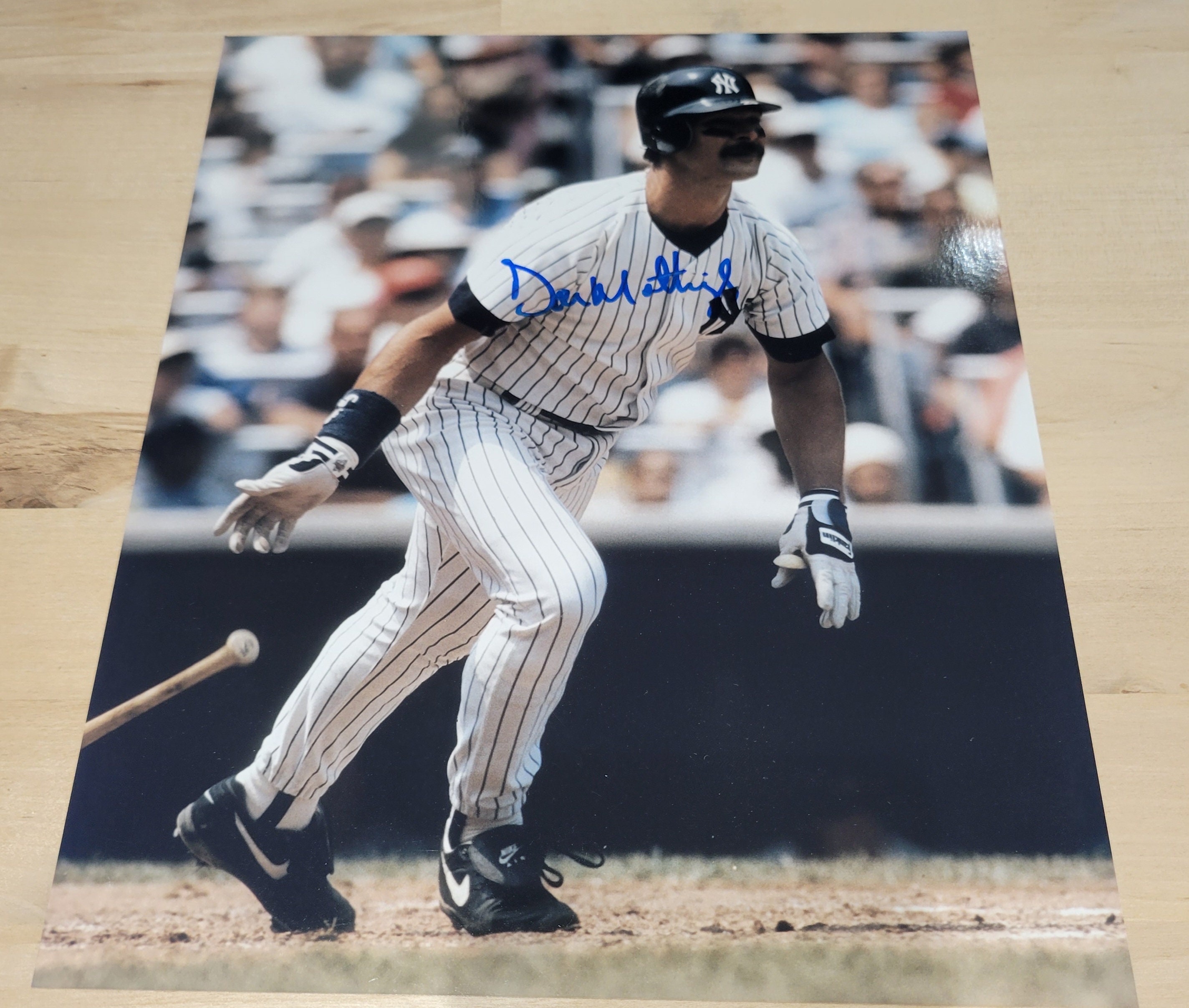 Don Mattingly New York Yankees THE CAPTAIN Signed 11x14 