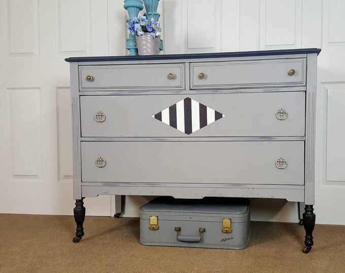 Vintage Dresser / Chest of Drawers / Entry Table / Changing - Etsy