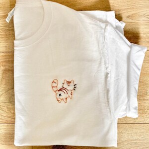 Cat Shirt Funny Cat Gifts for Cat Lovers Gifts Women Embroidered Tshirt Custom Cat Gifts for Cat Mom Gifts Cute Cat Shirt Crewneck Cat Butt bild 7