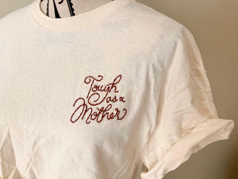 Tough Mom Shirt, Tired Moms Club, Custom Mom Gift from Kids, Funny Mom Shirt, Personalized Mom Gift, New Mom Crewneck Embroidery Mothers Day imagen 1