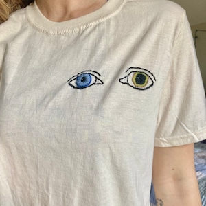 Embroidered Eyes of David Bowie Tshirt Embroidery Design Trendy Ziggy Stardust Bowie T Shirt Celebrity Eyes Embroidered Shirt Rolling Stones Bild 3