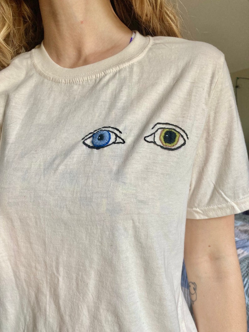 Embroidered Eyes of David Bowie Tshirt Embroidery Design Trendy Ziggy Stardust Bowie T Shirt Celebrity Eyes Embroidered Shirt Rolling Stones Bild 3