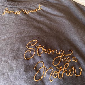 Tough Mom Shirt, Tired Moms Club, Custom Mom Gift from Kids, Funny Mom Shirt, Personalized Mom Gift, New Mom Crewneck Embroidery Mothers Day imagen 8
