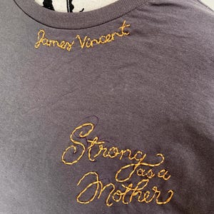 Tough Mom Shirt, Tired Moms Club, Custom Mom Gift from Kids, Funny Mom Shirt, Personalized Mom Gift, New Mom Crewneck Embroidery Mothers Day imagen 4