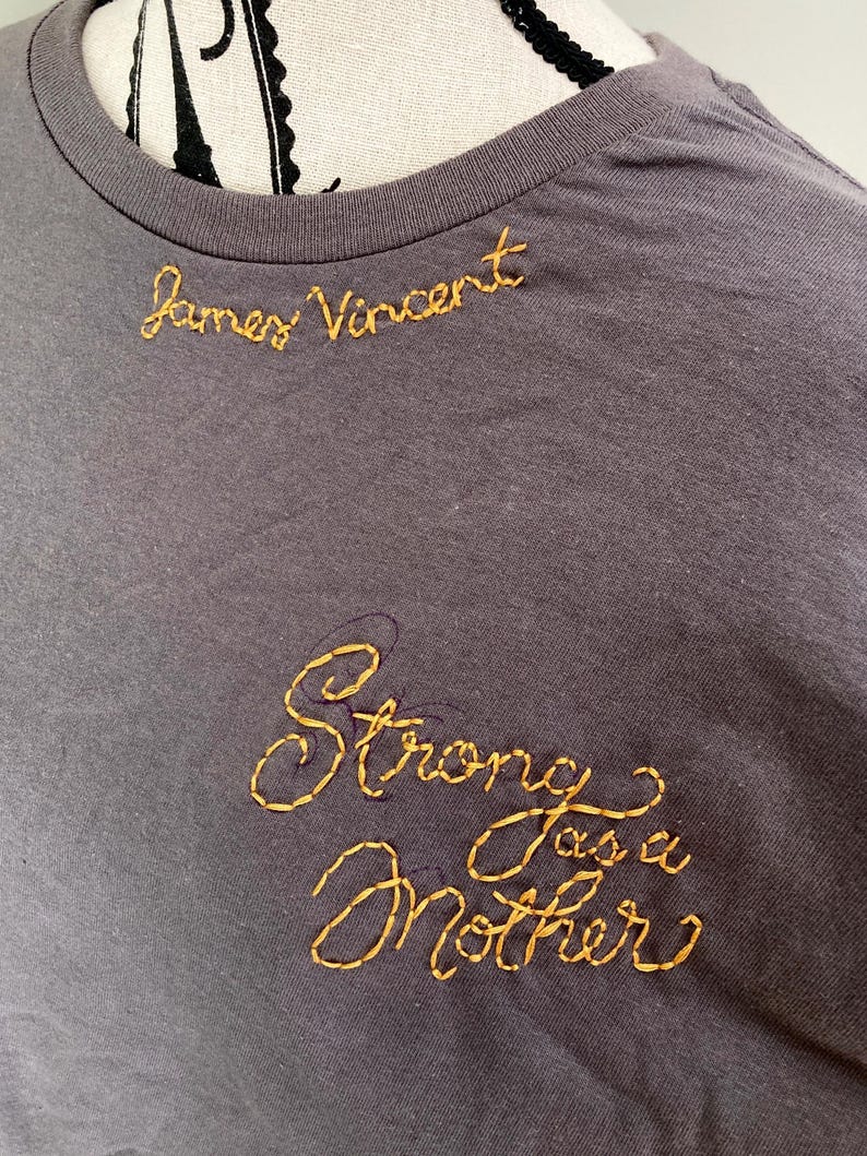 Tough Mom Shirt, Tired Moms Club, Custom Mom Gift from Kids, Funny Mom Shirt, Personalized Mom Gift, New Mom Crewneck Embroidery Mothers Day imagen 4