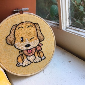 Art de broderie chiot Beagle chien de dessin animé cerceau brodé art mignon jeu vidéo lutin HM chien de ferme beagle cadeau pour maman chien kawaii avec bandana