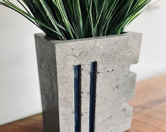 Handmade Modern Vase / Minimalist / Home Decor / Gift / Centerpiece / Concrete  Planter /  Table Decor / Indoor Planter