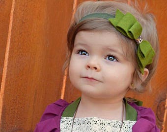 Kiwi · Standard OR Super Felt Hair Bow // Double Loop Bows // Baby Headbands // Toddler Hair Clips // Wool Felt Bows // Oversized Bows