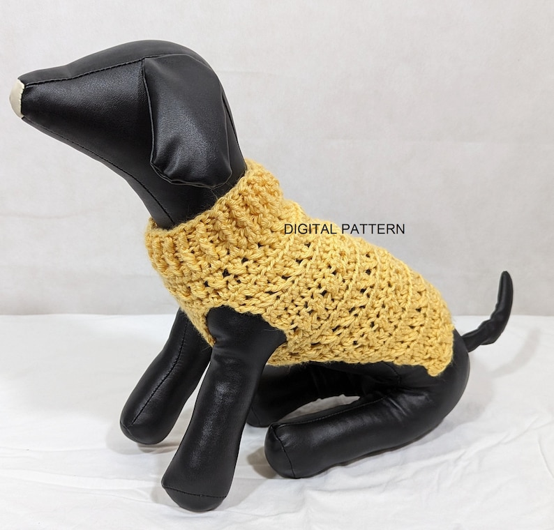 Crochet dog sweater pattern, DIGITAL PATTERN, puppy sweater image 1