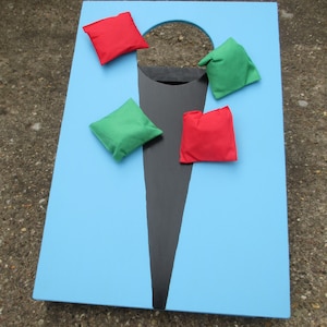 Cornhole garden game (half size)