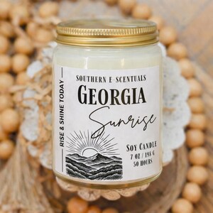 Georgia Sunrise Soy Candle: Peach, Jasmine & Honeysuckle, Wooden Wick