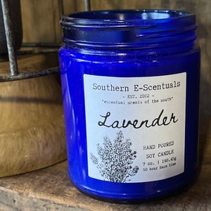 Lavender wooden wick Soy Candle, French Lavender Candle, Aromatherapy Candle, Floral Candle, Gift for Mom, Relaxation Scented Candle