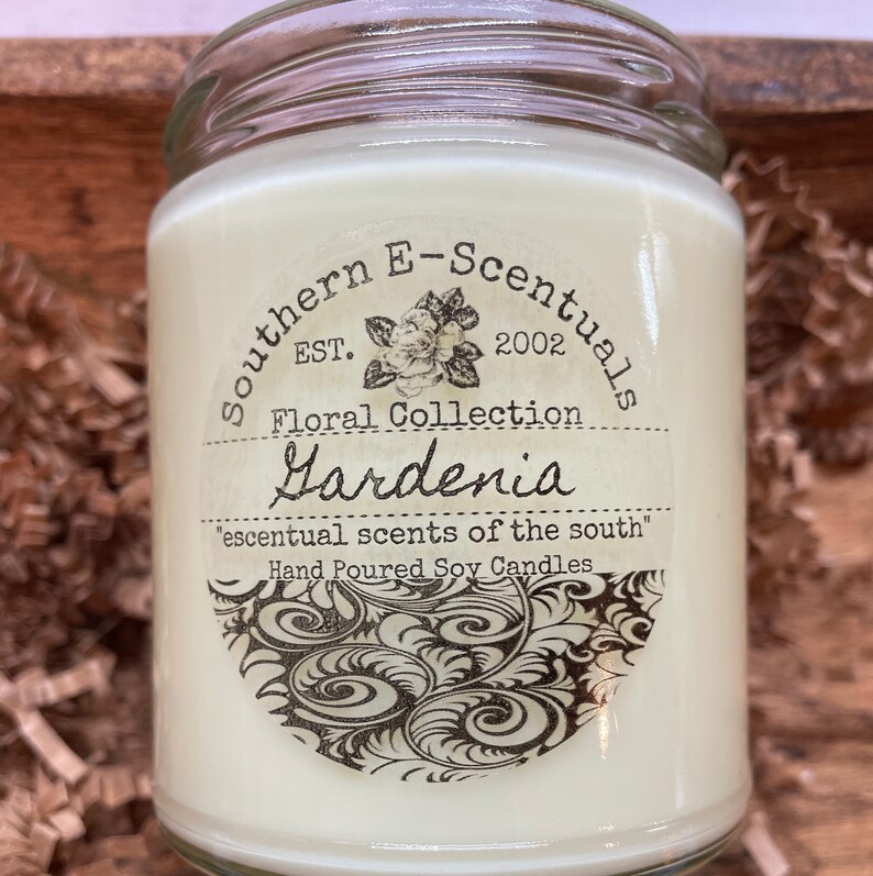 Candela Profumata Gardenia In Barattolo Nero Opaco, 14,5 Oz, 3 Candeleg, 60 Ore Di Combustione, Cera Di Cocco Ecologica, Coperchio In Legno