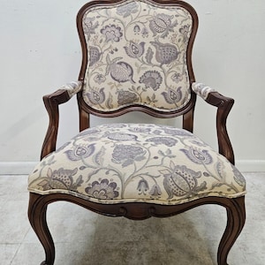 Ethan Allen French Country Living Room Armchairs Wide Lounge Seat