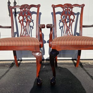 2 Ethan Allen 18th Century Mahogany Dining Room Armchairs Chippendale Ball Claw