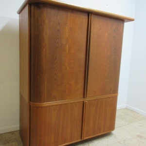 Vintage danés moderno teak Tambour puerta TV estéreo | Etsy