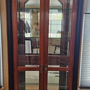 Ethan Allen Medallion Curio Display Cabinet Hutch Biedermeier Neo Classical D