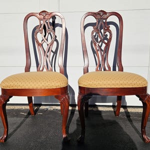 2 Ethan Allen 18th Century Mahogany Dining Room side chairs Chippendale Ball Claw A