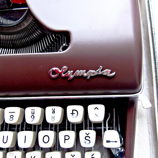 Chocolate Olympia typewriter