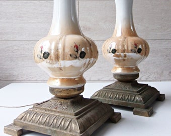 Coppia di lampade d'epoca in porcellana