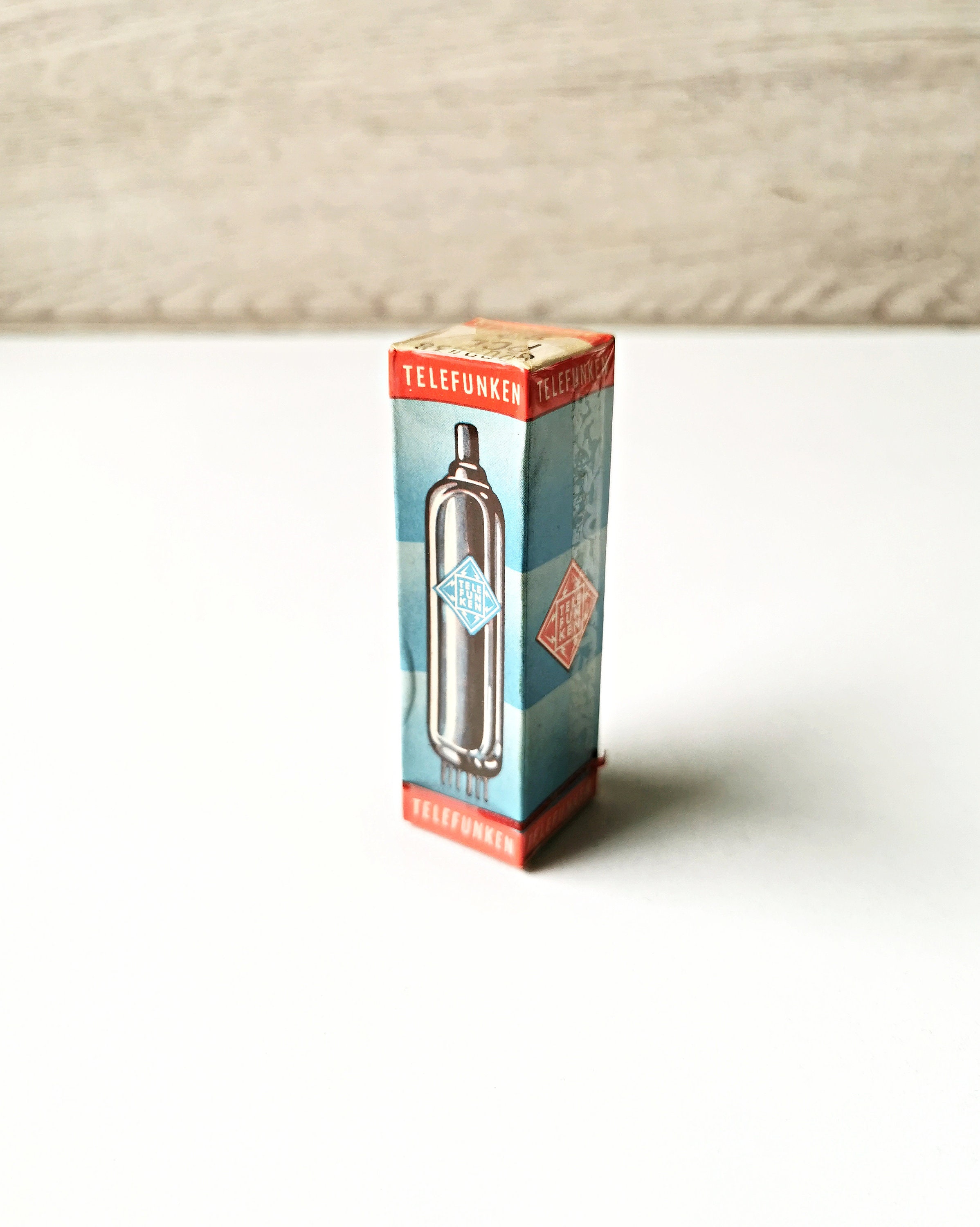 [NOS品] 真空管 三極五極管 Telefunken PCL82 (6BM8 16Vヒーター管＝16A8) 未使用品　２本まとめ 德律風根Telefunken ECL82 真空管NOS NIB 1隻1標