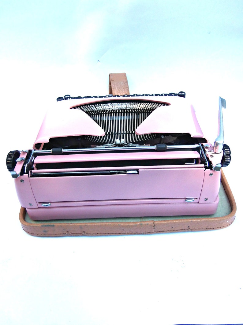 Pink Biser typewriter