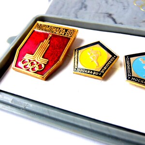 Olympic Games Moscow pins image 5