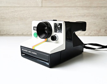 Vintage Polaroid 1000 camera