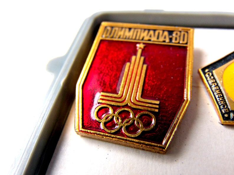 Olympic Games Moscow pins image 7