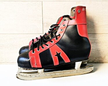 Paire De Patins à Glace Anciens Réglables - Origine Pays-Bas - Sports D'hiver Vintage