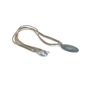 Mens Labradorite vegan pendant necklace, free shipping image 3