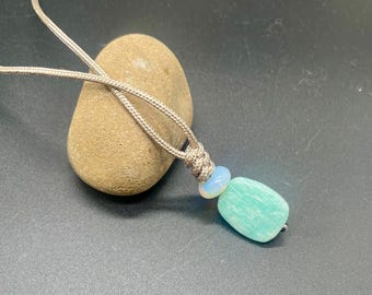 Handmade Amazonite Opal Paracord Pendant Necklace, Stainless Steel Clasp