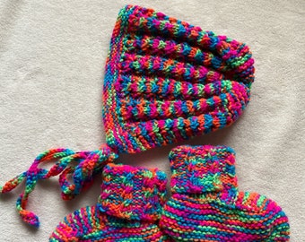 Rainbow knit baby booties and bonnet set, pram shoes, handmade baby bonnet, baby hat