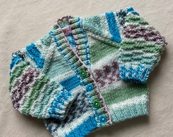 Green rainbow knit baby cardigan, 0-3 months baby cardigan, knitted baby clothes, new baby gift