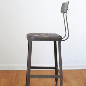 industrial factory machinist stool by Lyon image 5