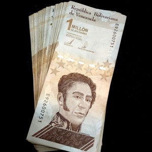 100 pcs x Venezuela 1 million Bolivares banknotes / CIRCULATED